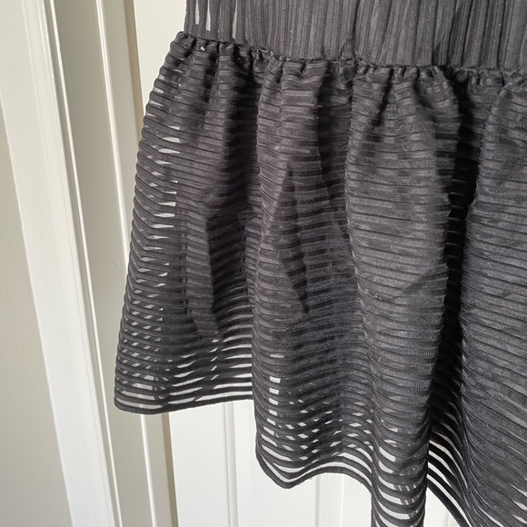 H&M Black Maxi Skirt Size 4 - Picture 2 of 5
